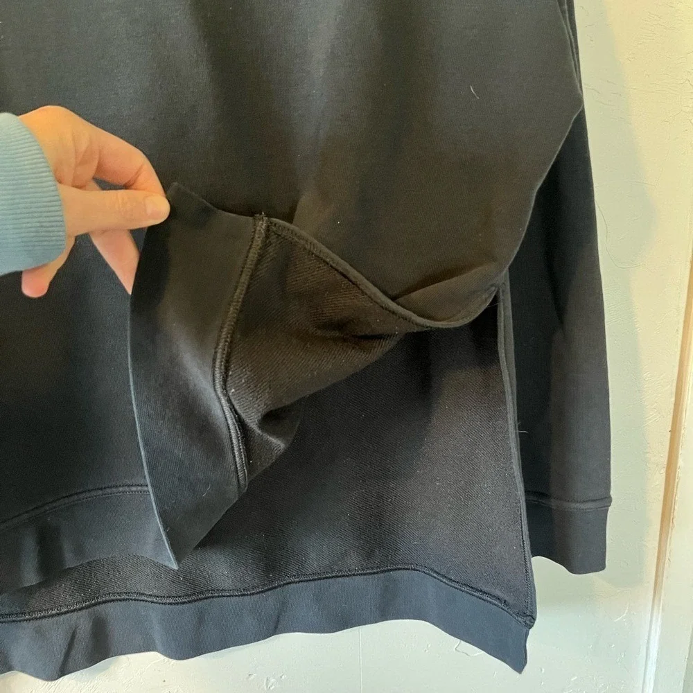 Nike Dri-Fit Side Slit Crewneck Black Women's‎ Sweatshirt